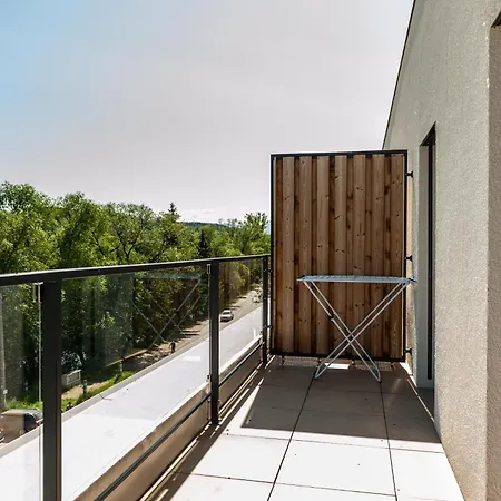 Besen Apartment Bešeňová