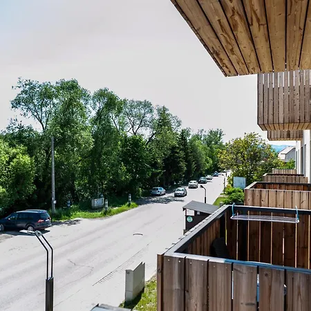 Besen Apartment *